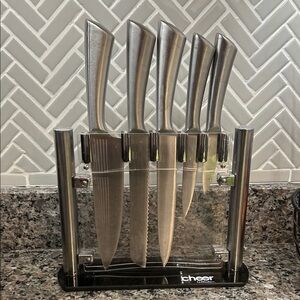 Cheer Collection 5-Piece Stainless Steel Knife Set with Acrylic Stand